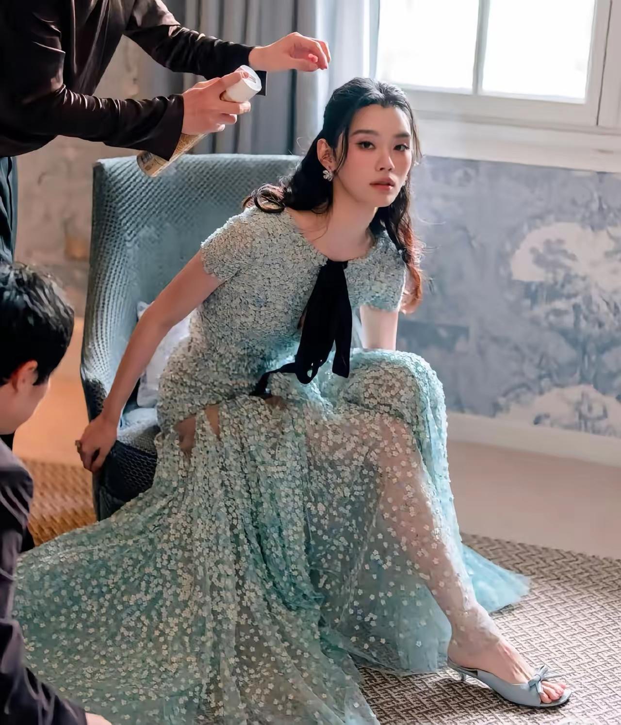 真的活成了“奚贵妃”！
