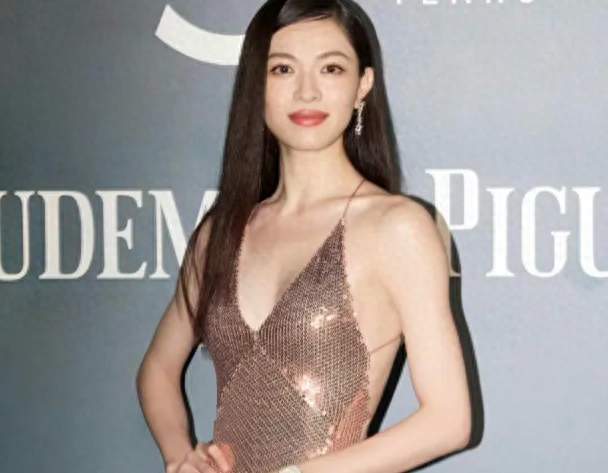 钟楚曦穿的礼服太美了