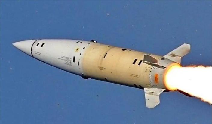 既然美国敢做初一，那中国必然会做十五。你卖武器给台湾，那我们就卖武器给那些反对美