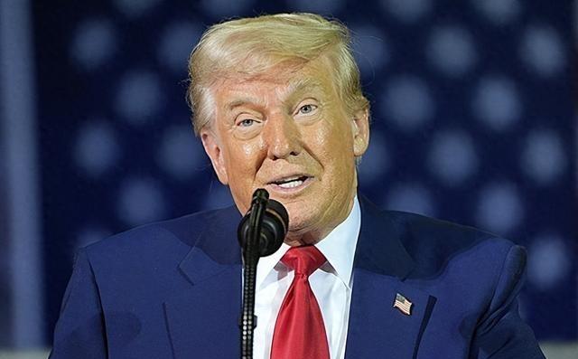 特朗普会点头统一台湾？厦大教授一句话震惊全场：“买下来”比打下来省事多了！不是真