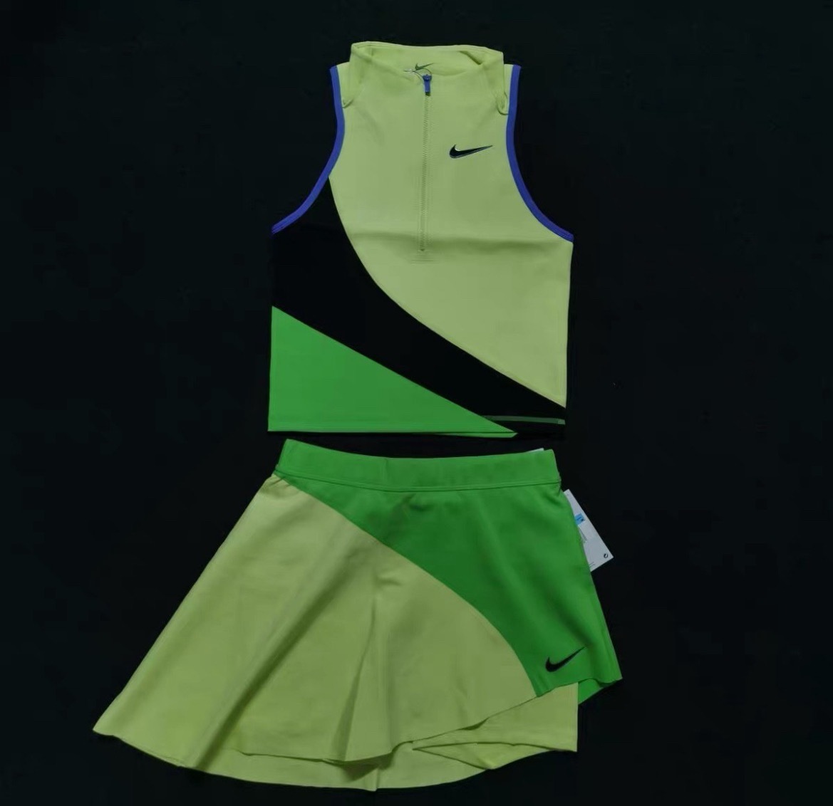 网球talking大会 这是钩子设计的澳网女款，据说是给郑钦文的，感觉如何？ 