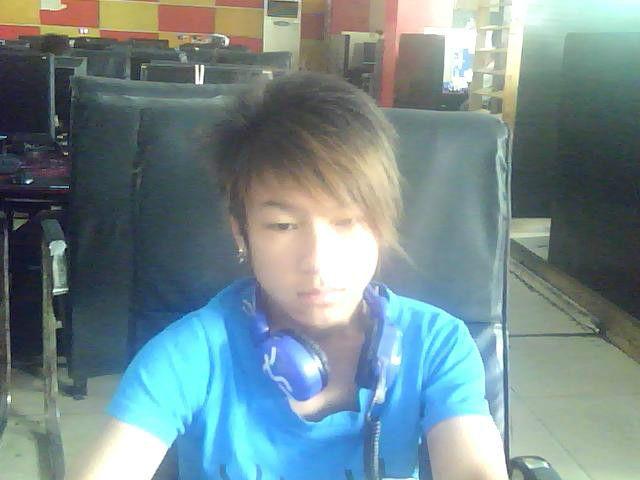 花有重开日，人无再少年，回不去的青春