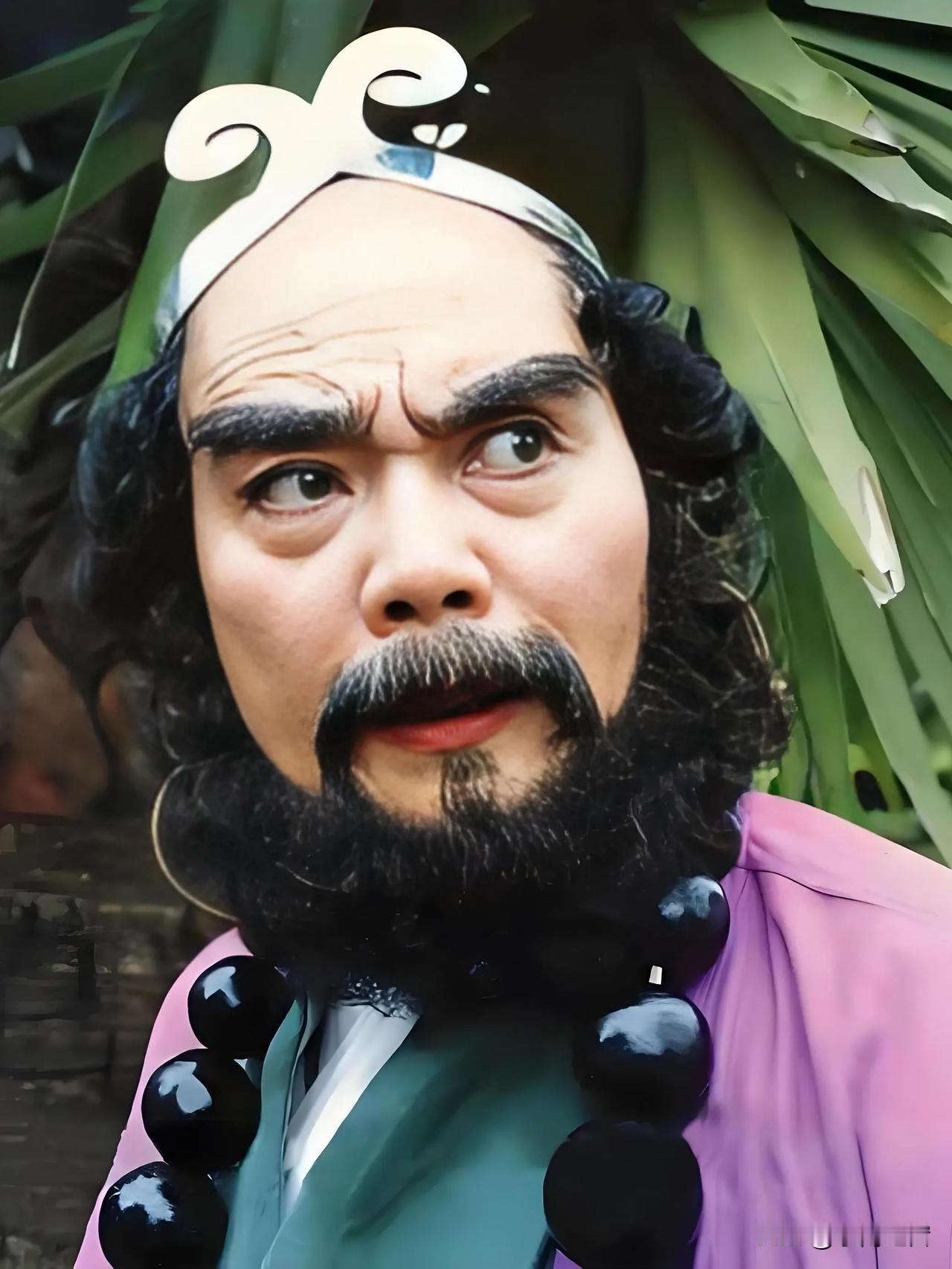 沙和尚是《西游记》里最悲催的，本是天庭侍卫长，就因为失手打碎个琉璃盏，直接被玉帝