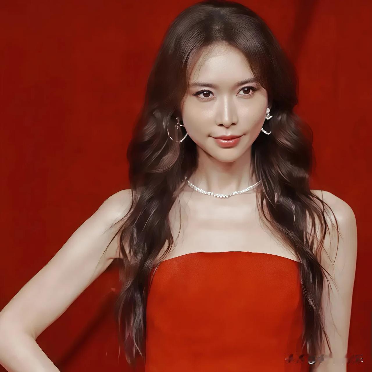 你们发现没有？

现在林志玲连笑都那么僵硬，太吓人了

就从她嫁人之后就开始
发