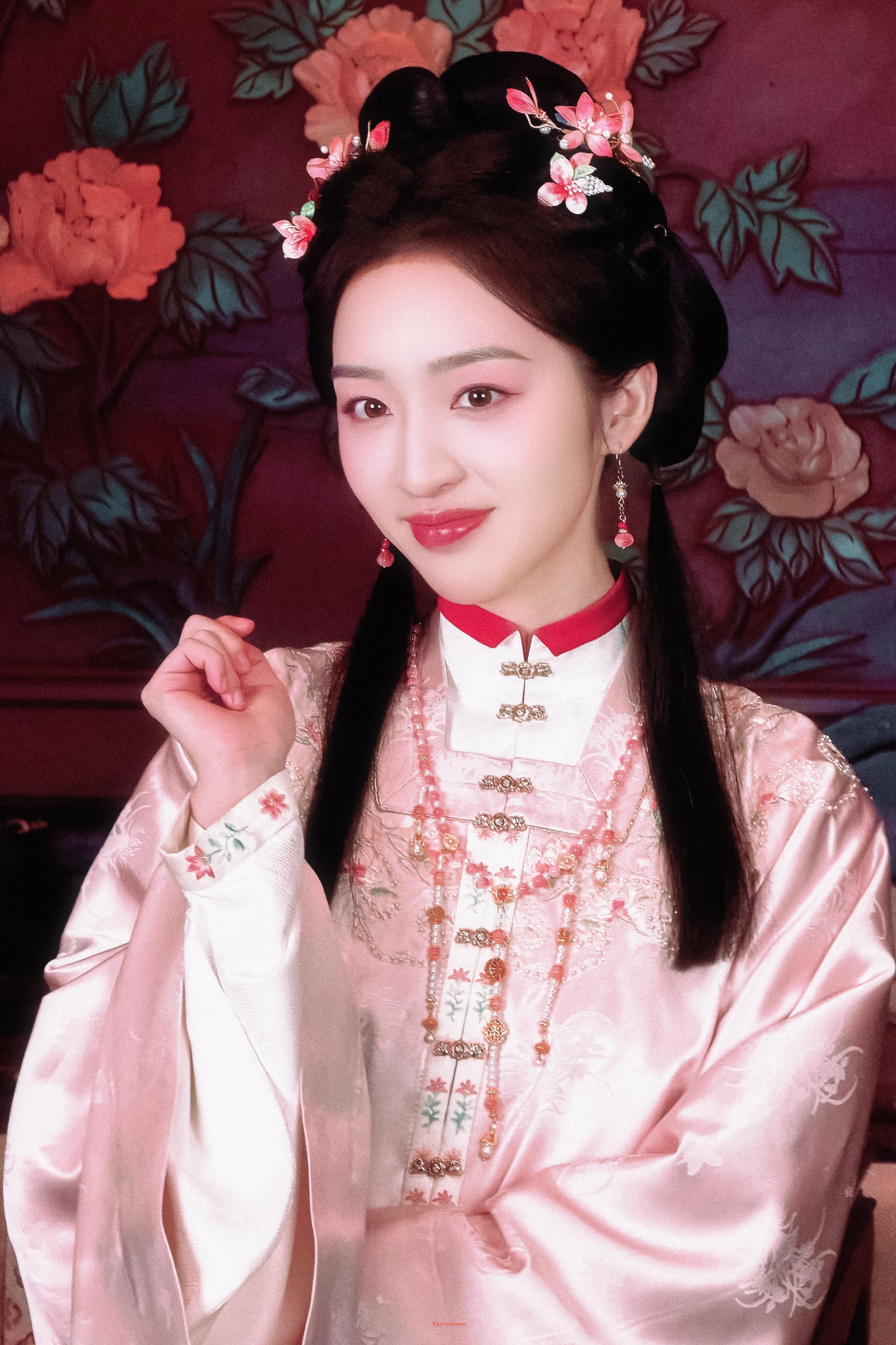 邓恩熙上目线叙事邓恩熙表演状态好的演员真的只用眼睛就能演戏。看邓恩熙这个片段，被