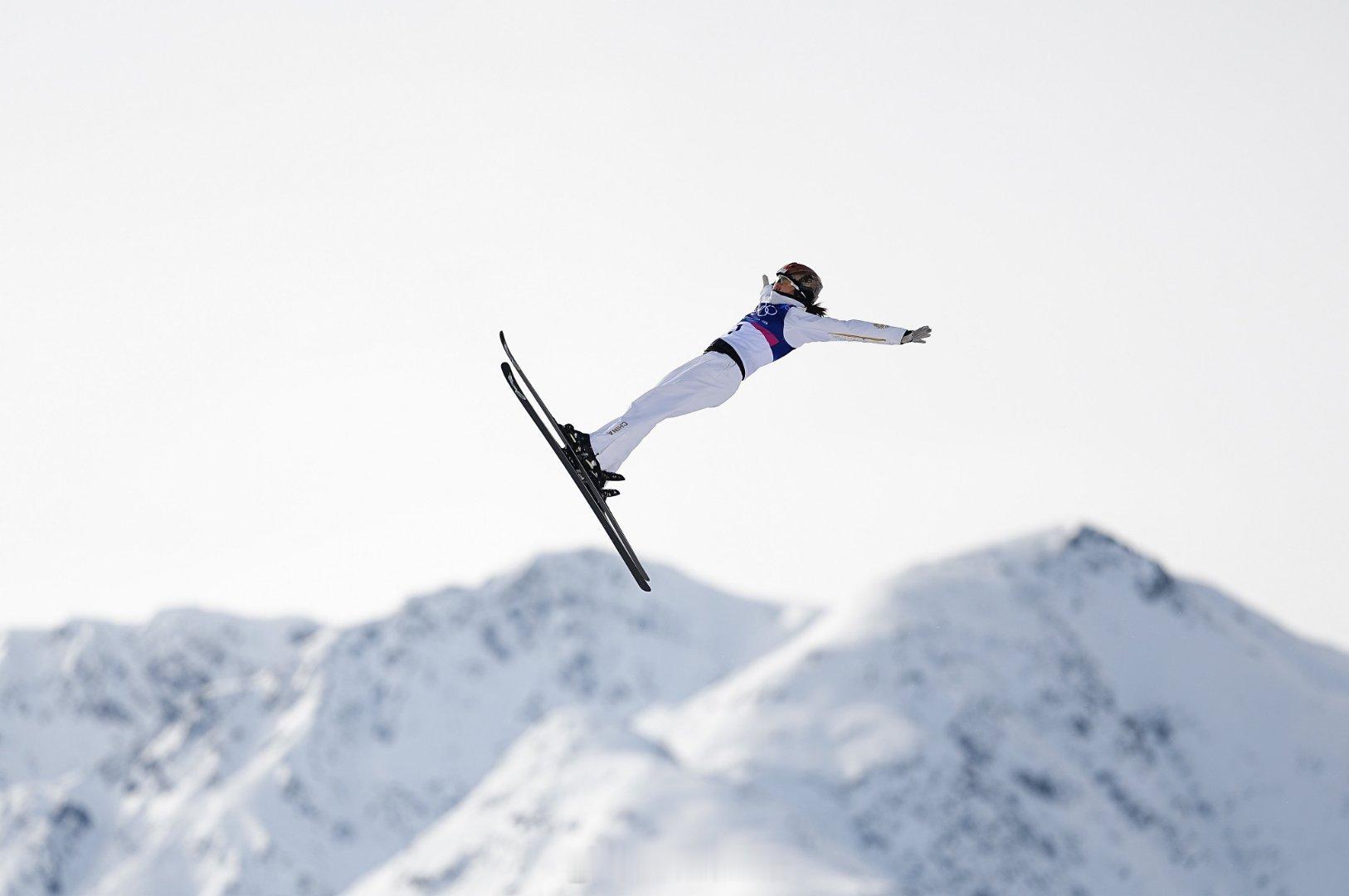 🇨🇳仅仅一小时后，中国队又添一枚金牌！！！⛷️🥇🥉36岁的徐梦桃为中国队