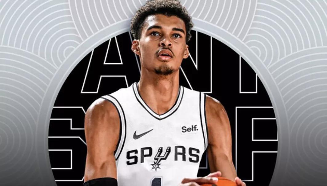 NBA本季新秀MVP花落谁家？
联盟新秀，人才辈出，最佳人选，四选其一。
第一热