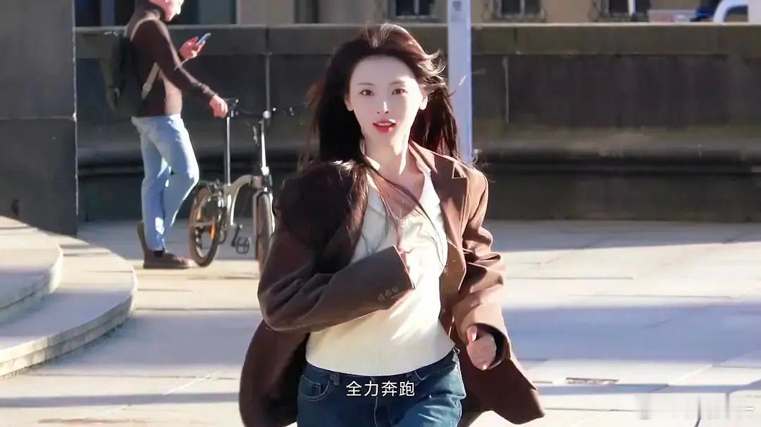 今天是太阳雨才杀青吗，我以为早杀青了，杨超越好美啊我去 