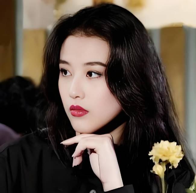 周海媚：风华绝代，气场迷人！怀旧 港星