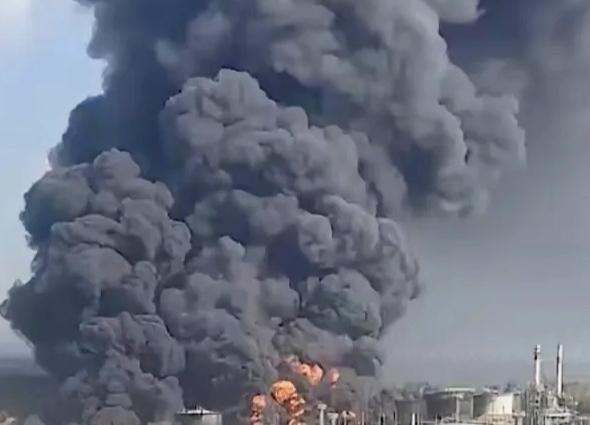 1月18日15时许，包钢股份一板材厂发生爆炸，这消息太让人揪心了。截至18日17