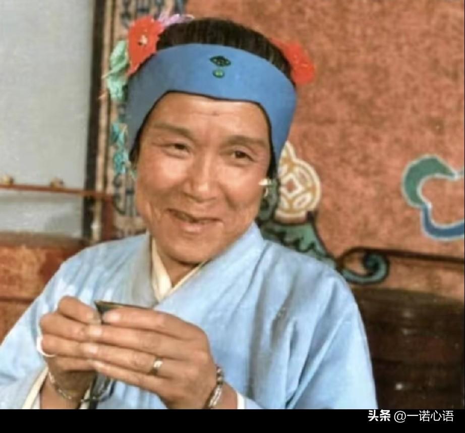 看完整部《红楼梦》，看到最后，觉得《红楼梦》中所有的人物，只有刘姥姥这个村妇，才