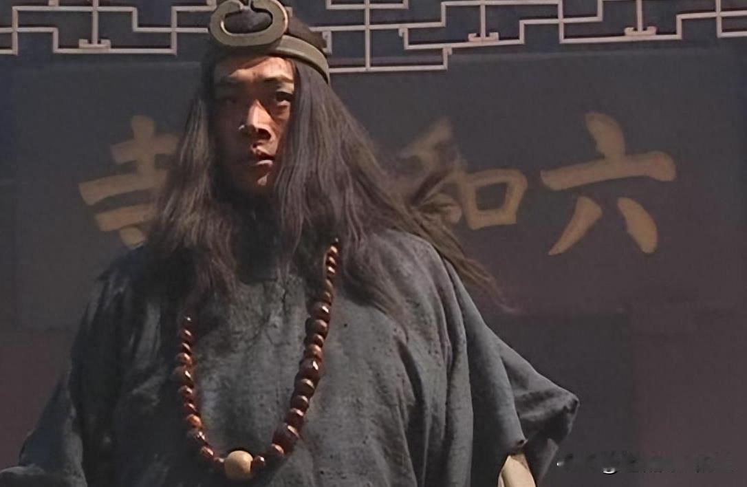 武松有后路为何最后却上了梁山?武松哪还有后路啊，他不上梁山是真没法活了。
武松在