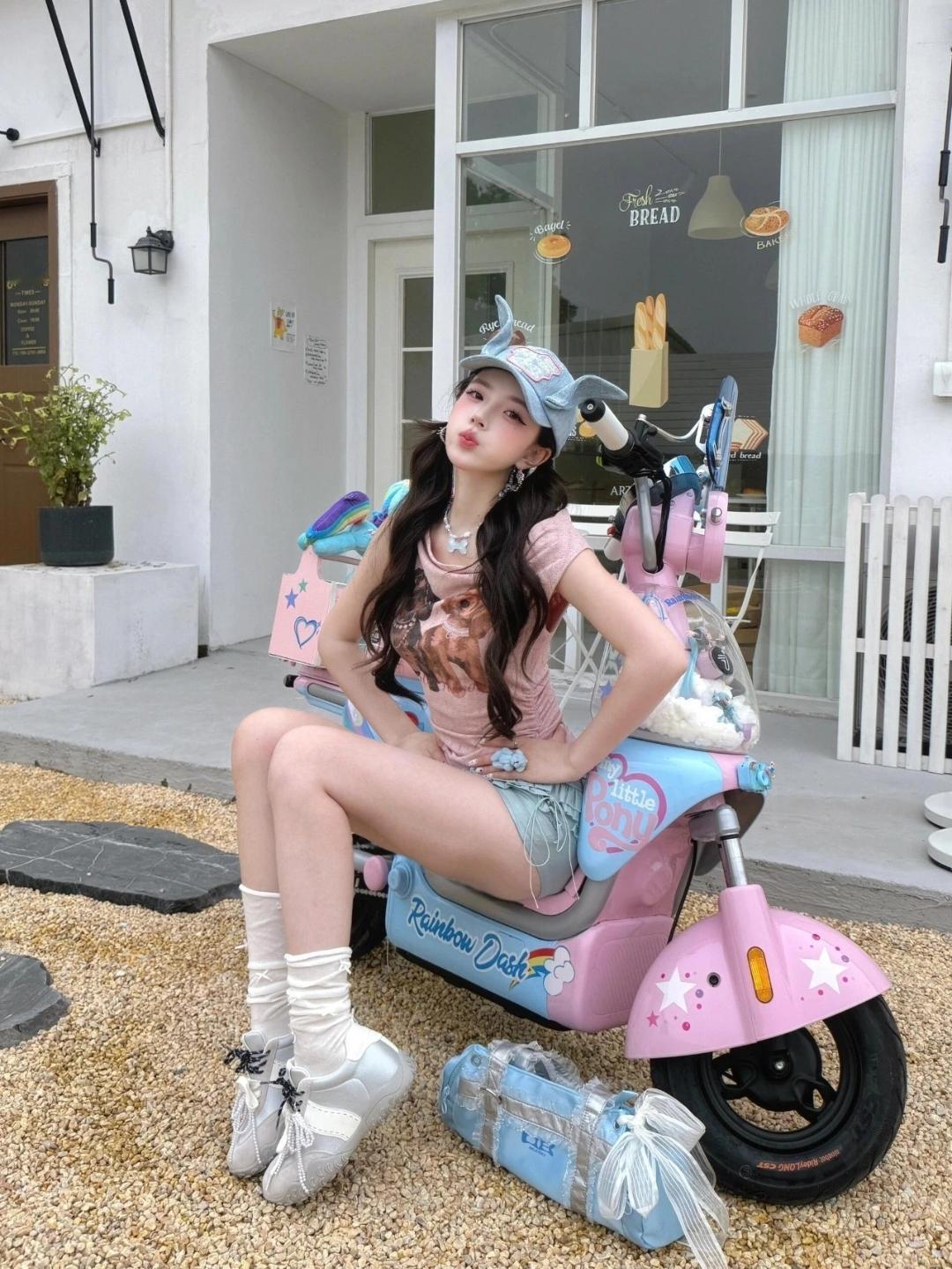 少女摄影|NO.0355期
甜酷少女可爱街拍