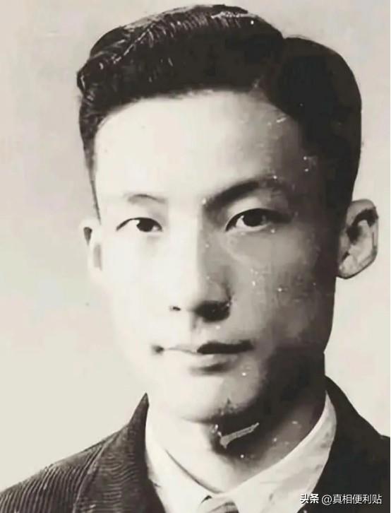 1949年，毛人凤下令处死朱君友。朱君友坦然赴死，却发现枪决他的2名特务，朝他频