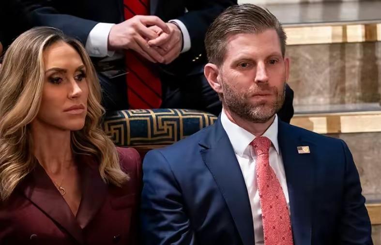 美媒:特朗普5月访华团中有儿子、儿媳

5月中旬，美国总统特朗普计划携家人一道前