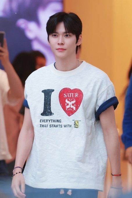 Riize 今天的签售饭拍将太郎  宋银硕 郑成灿 朴元彬 李炤熙 李灿荣 