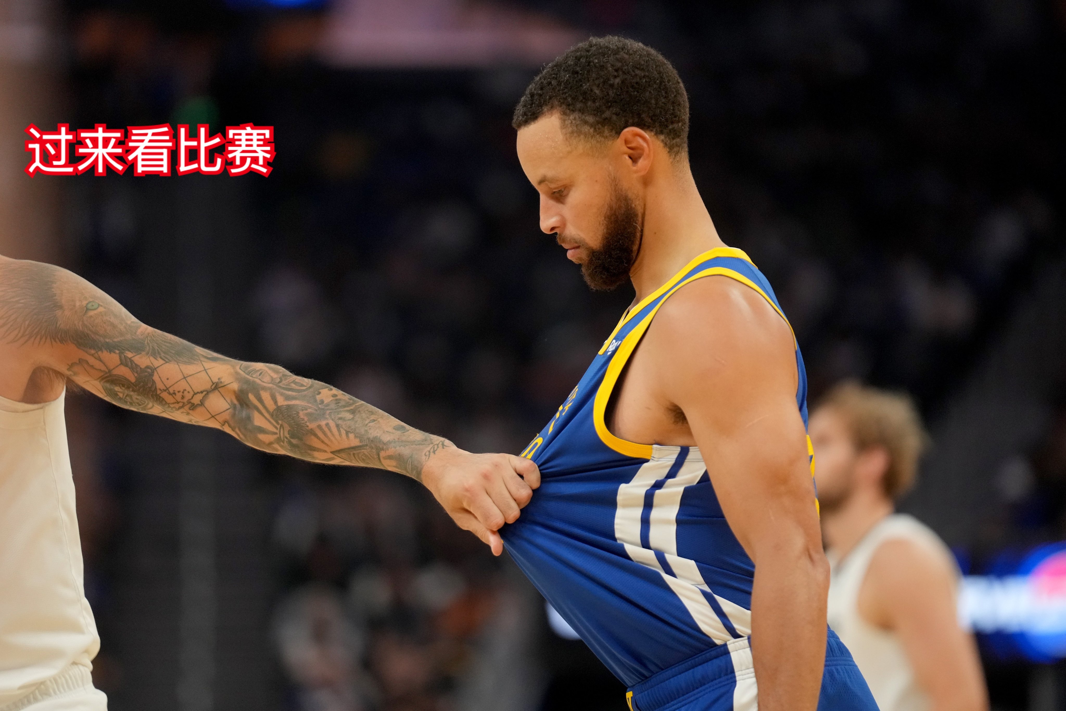 今天周末呢 你们都不看比赛嘛？ 湖人vs勇士