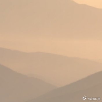 相机没电了就充电，人累了就睡觉，晚安，简单又踏实。 