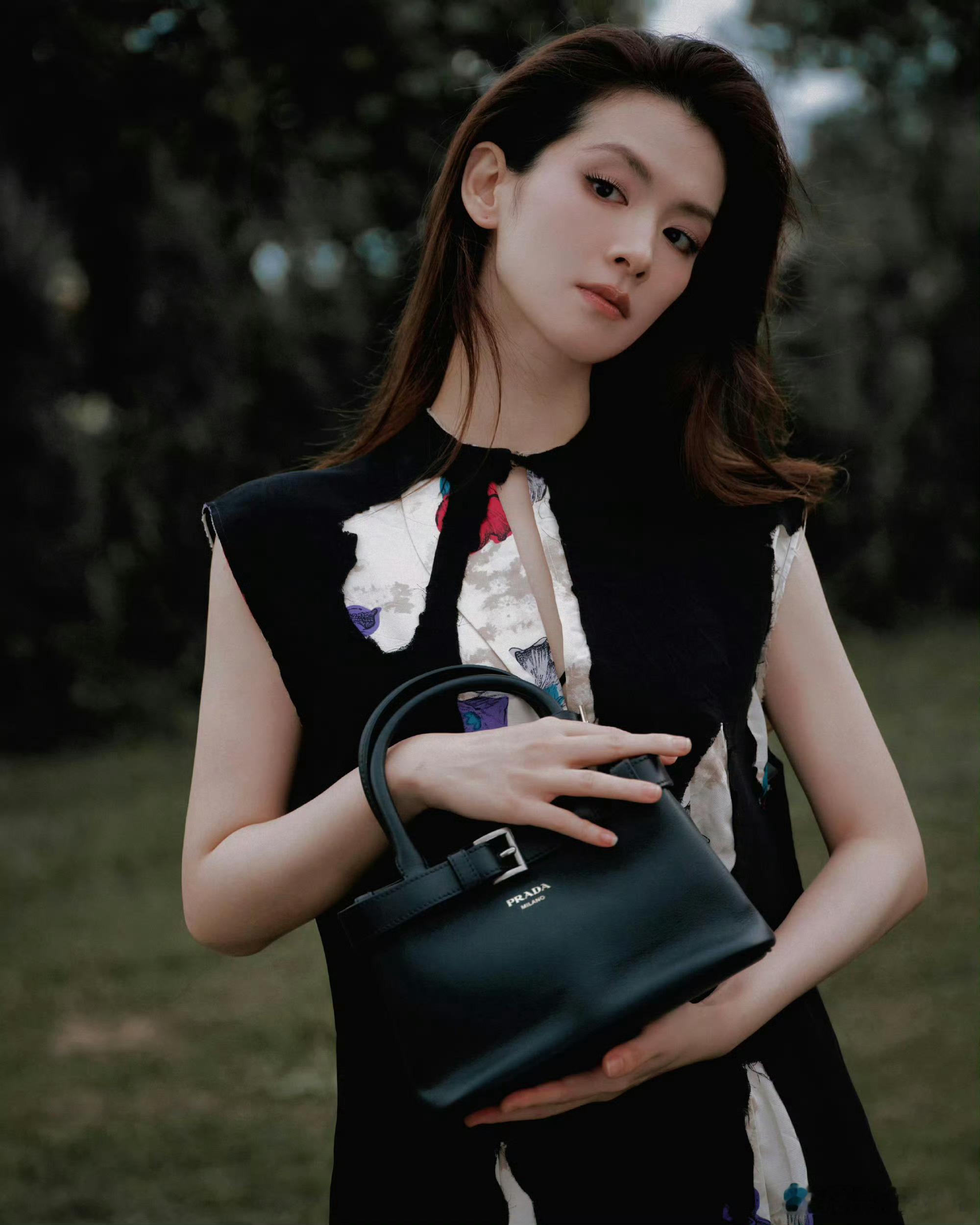 陈昊宇Prada2026秋冬系列大片从容大气，高贵气质拉满🦢prada品牌大使