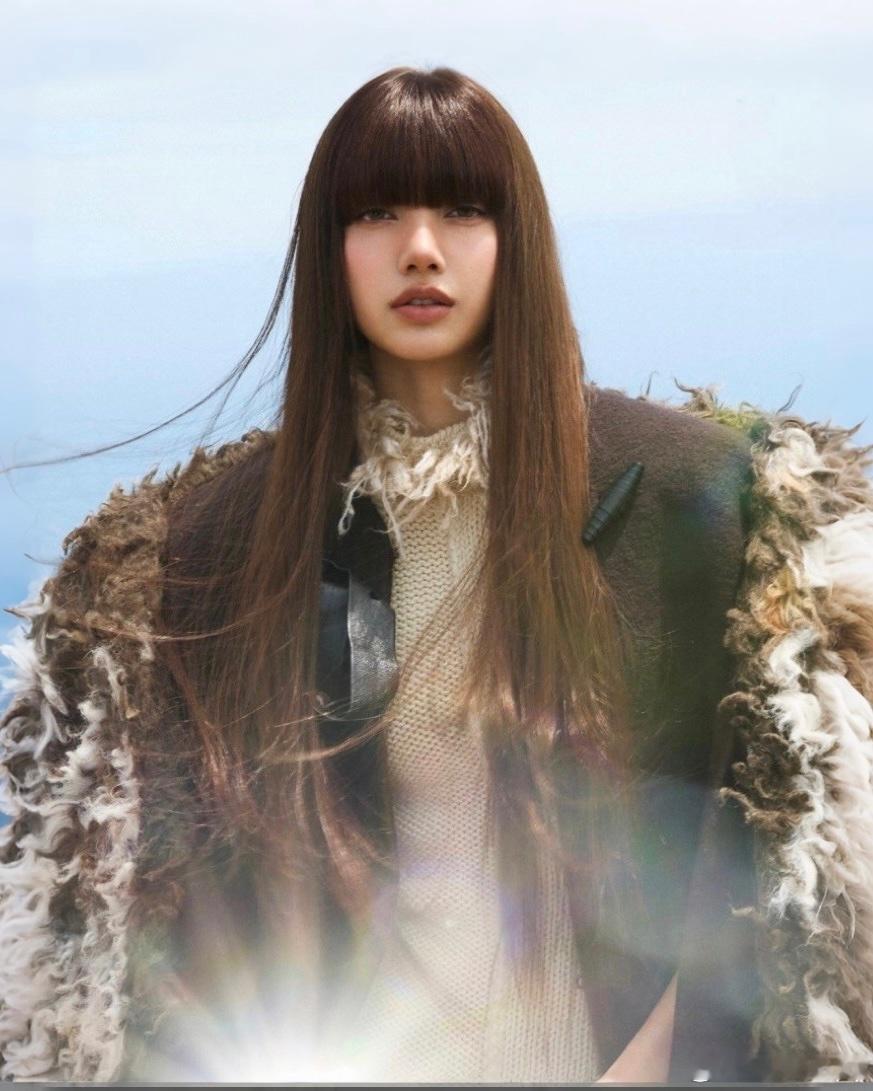 YouTube全球音乐主管Lyor Cohen在近期的文章中公开称赞LISA：“