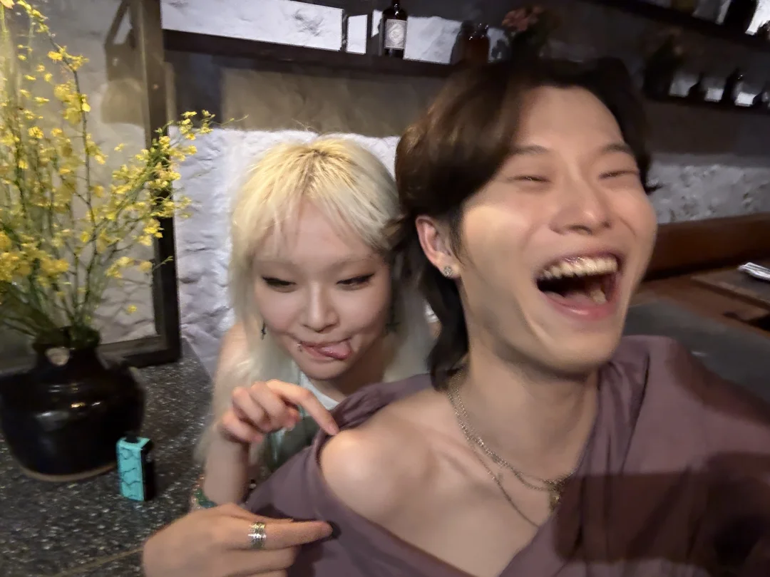 在吗？摸摸？看看？ 😂💓😂