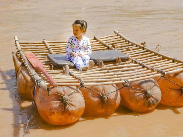 国乒史上师父徒弟二选一抉择时几个案例——徒弟留下，师父离开的组合：丁宁—陈彬  