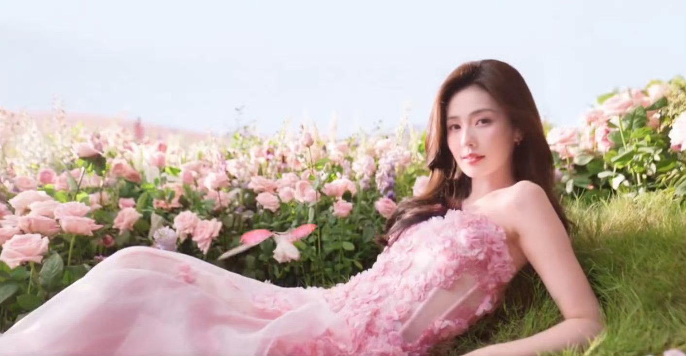 白鹿是不是在模仿迪丽热巴 ​​​