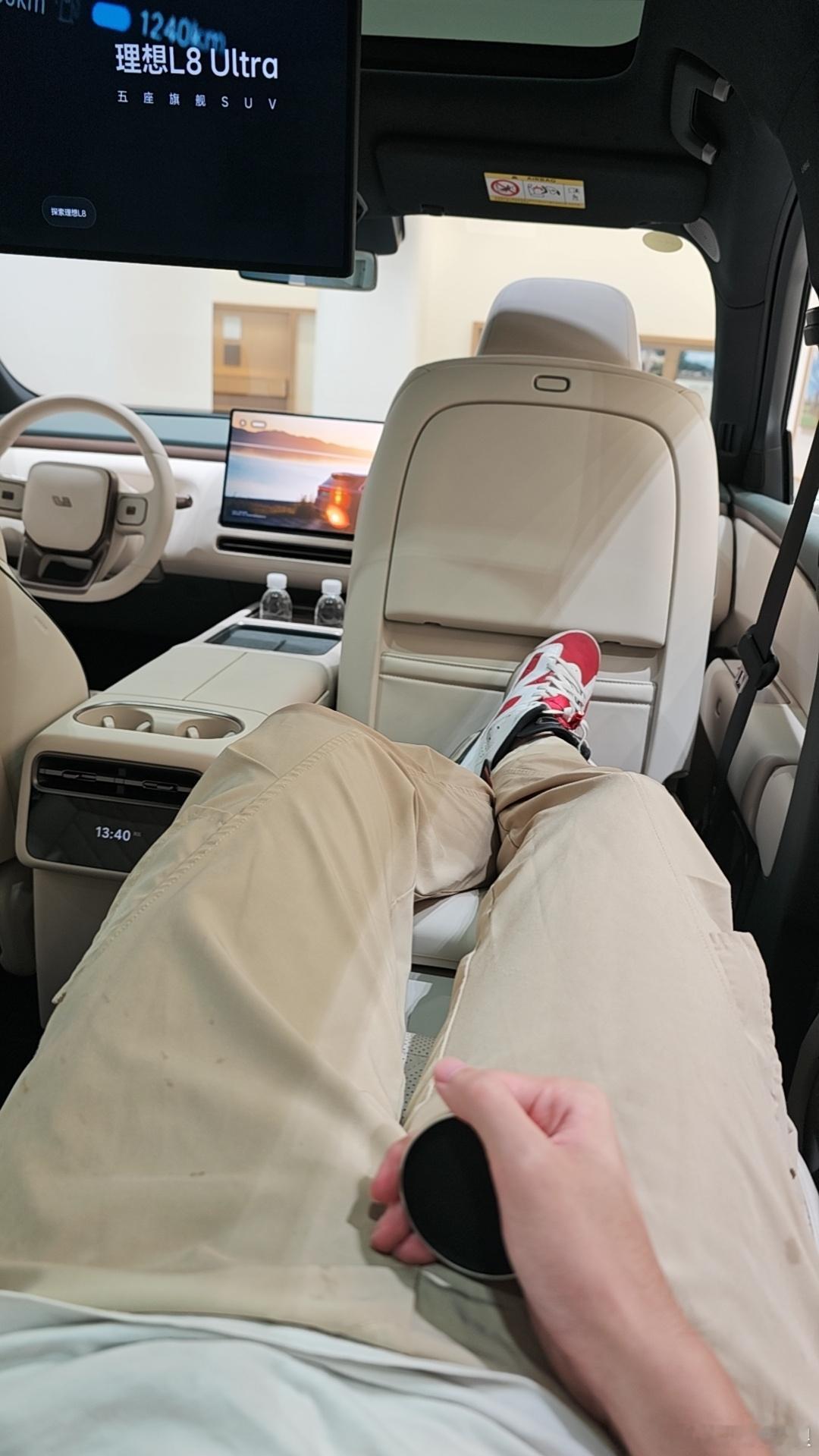 新L8的后座很无敌啊[泪][泪] ​​​