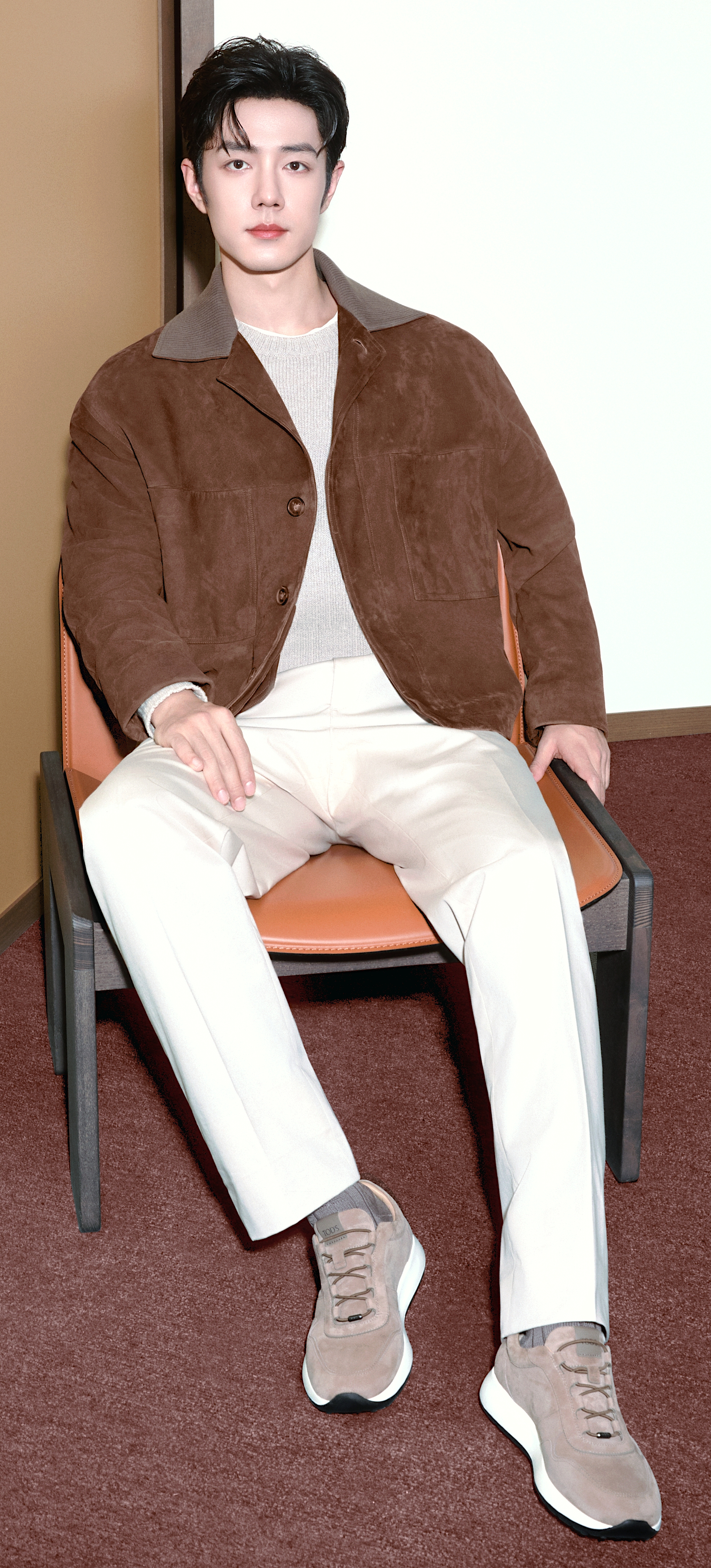 少爷萌萌一只坐在这里☺ 