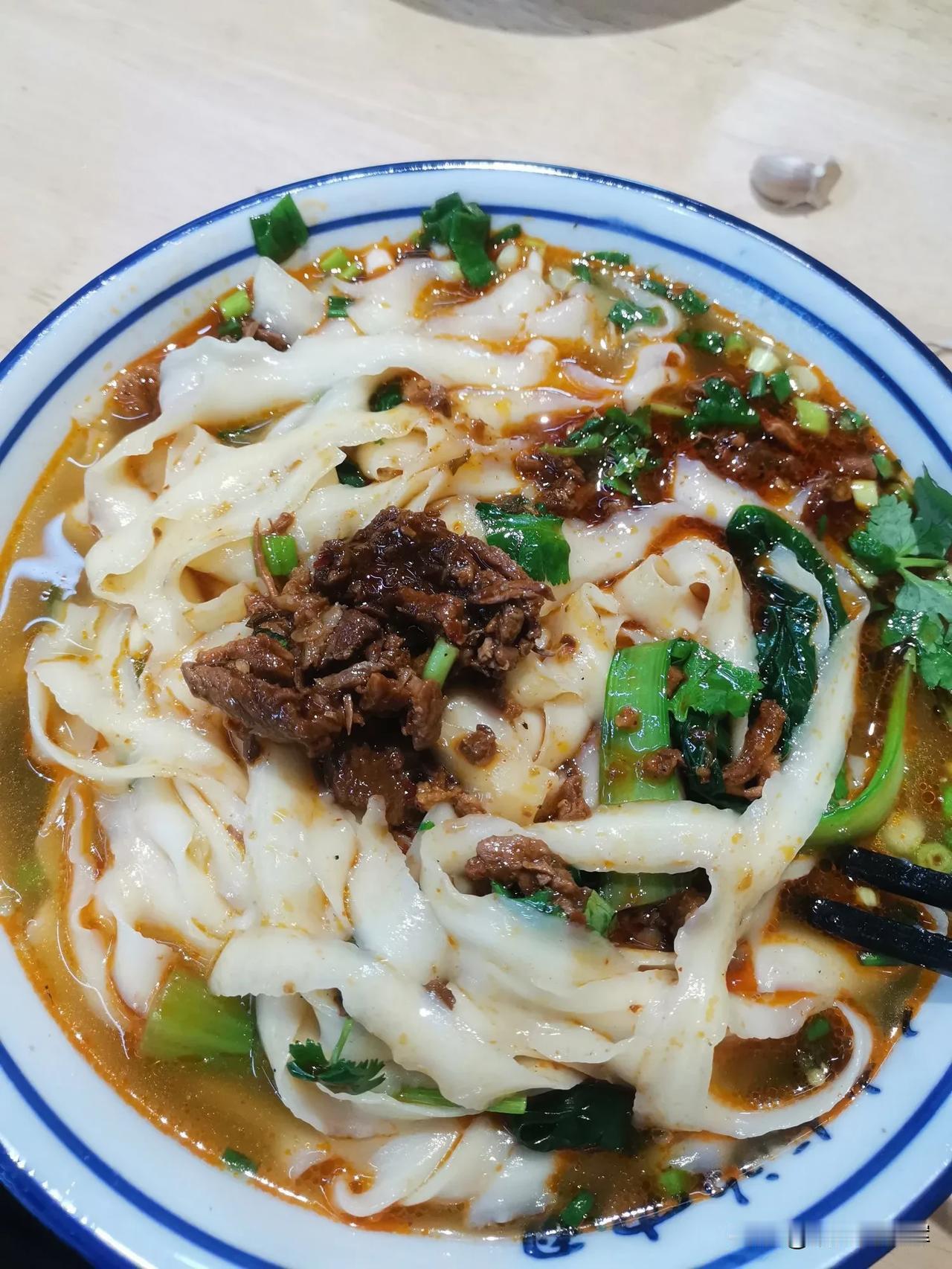 刀削面，各地味道不一样。