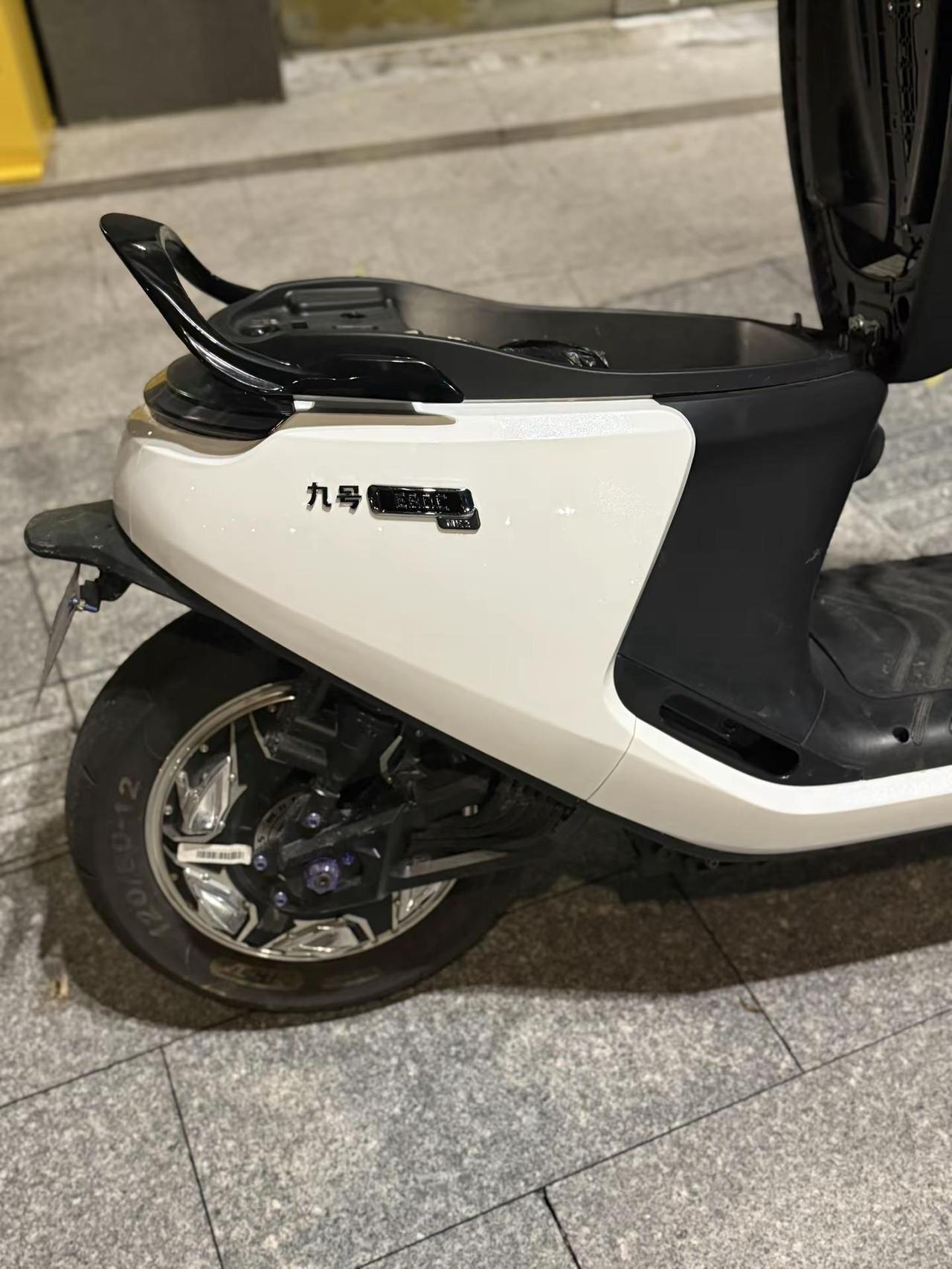 回归九号e50s 九号电动车