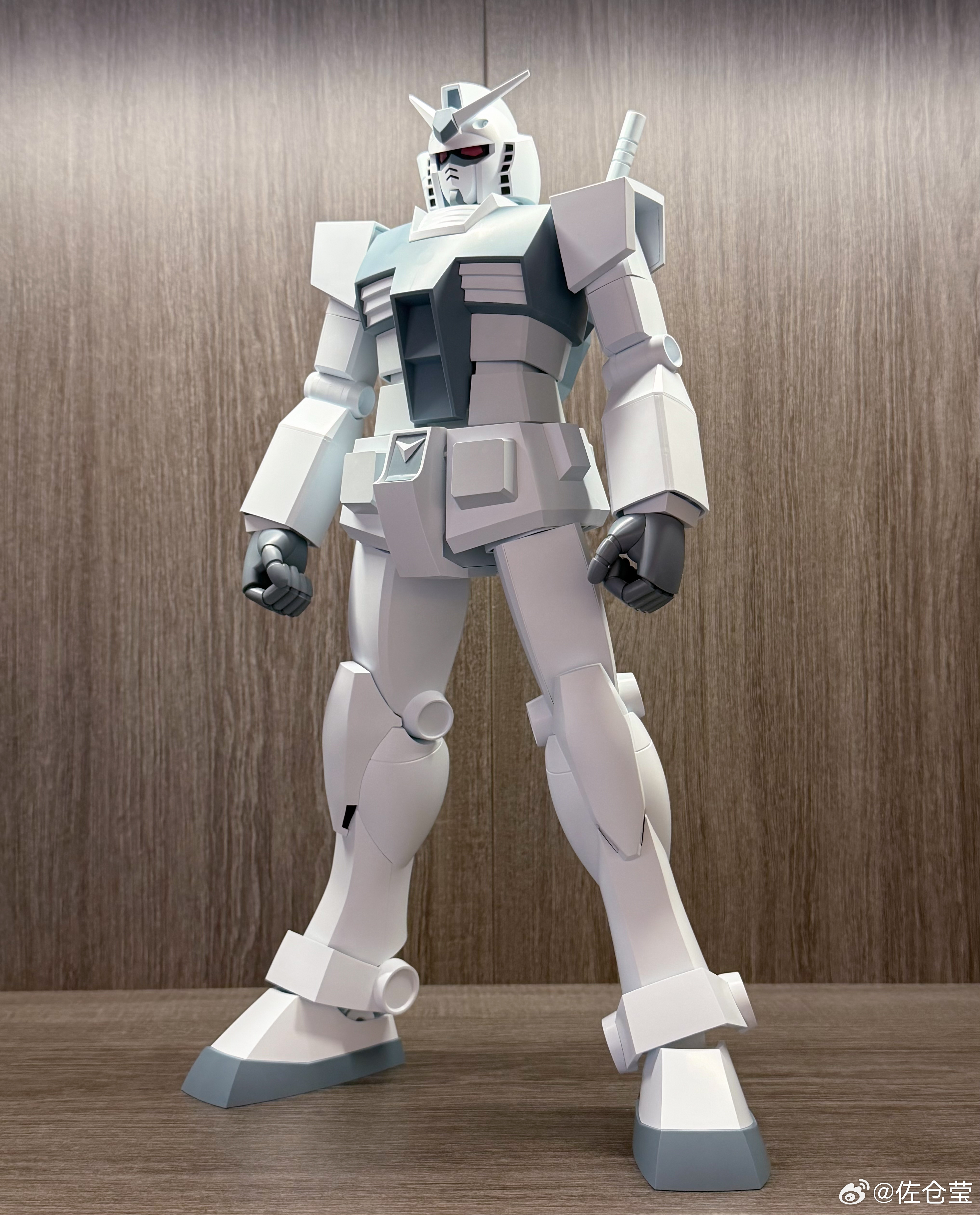 Robot魂 巨大化高达（GQ）玩gq这系列不仅定价贵，还得儿有地儿放。曲肘90