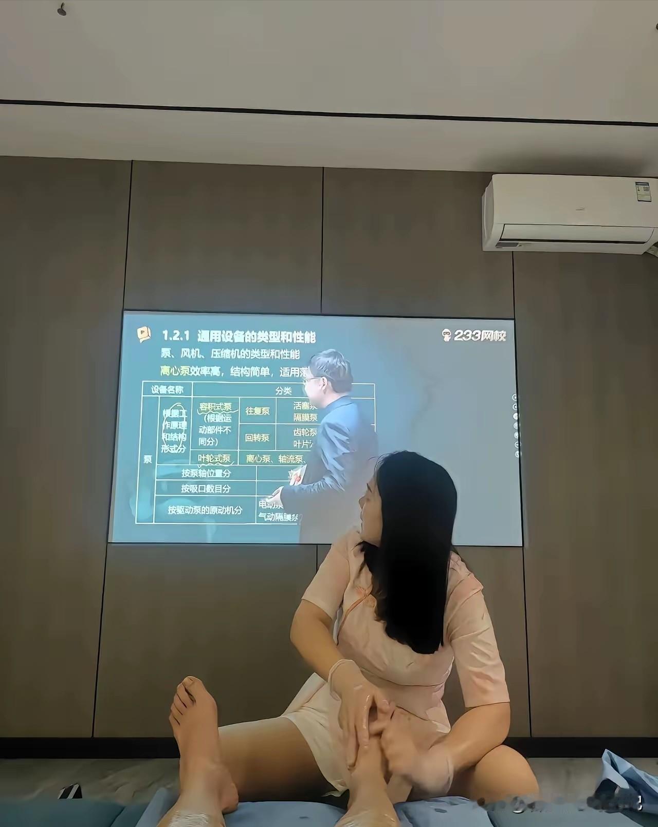 这样学习效果肯定很高，榜样的作用，这小伙值得学习！如果这都考不过，那还是放弃吧！