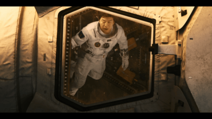 电影群星闪耀时今日上映暑期档力作《群星闪耀时》正式公映！黄子弘凡温柔演绎推广曲《