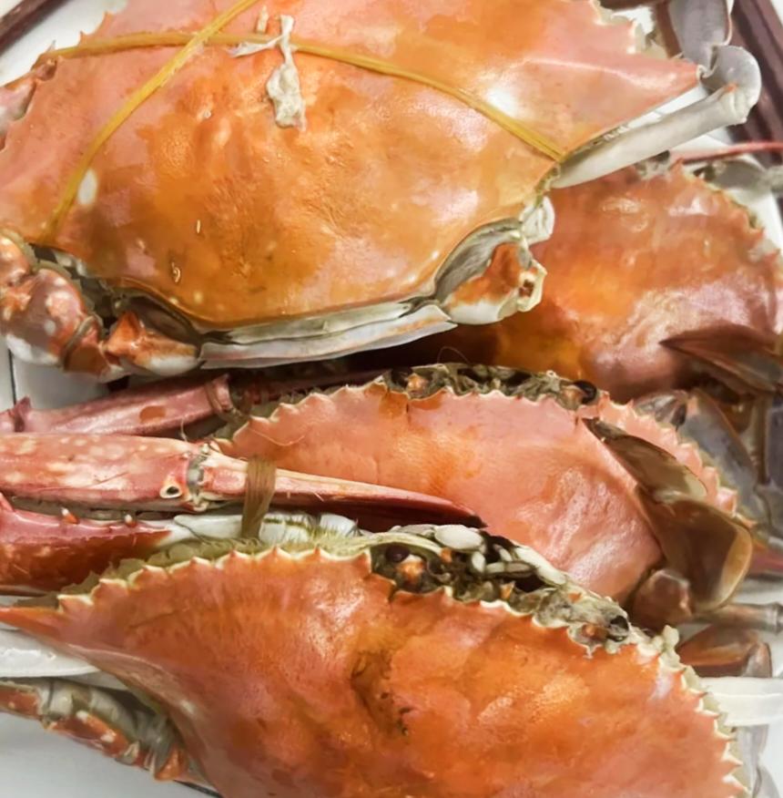 这几天着实麻烦外甥他们啦，既要上班，还得挤时间照料我们，我心里实在过意不去。
今