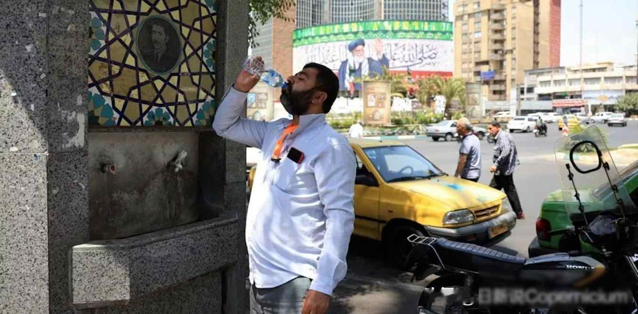 伊朗“打不赢的战争”：首都25%救命水，竟被官僚用管道偷走
伊朗总统佩泽什基安这