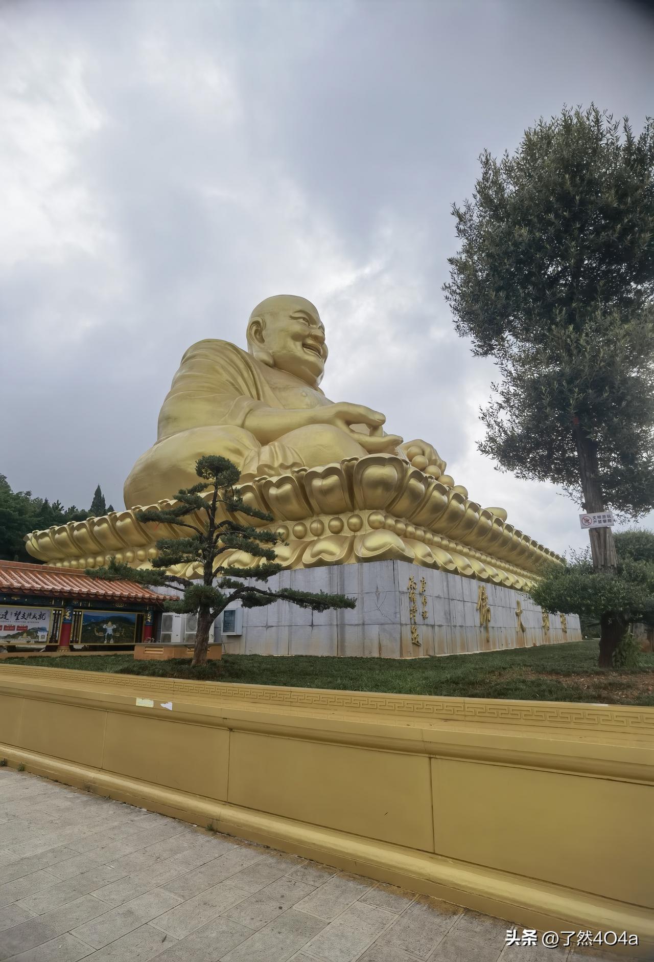 在这个世界上，用真心待人是建立真诚友情的核心和基础，让人感到无尽的温暖。