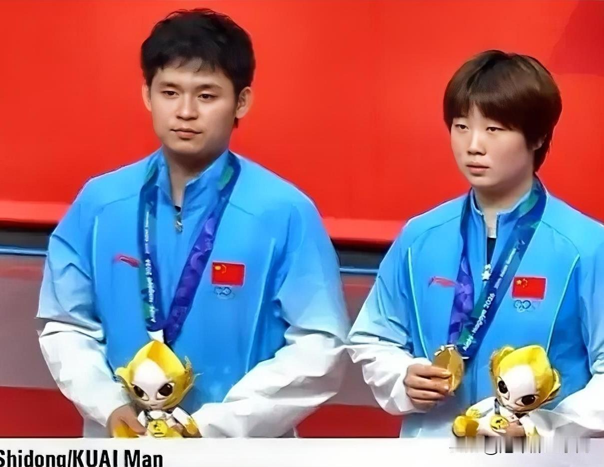 蒯曼双金到手，林诗栋跨过心魔！动漫一日连闯两大难关，国乒新生代迎来高光时刻！
 