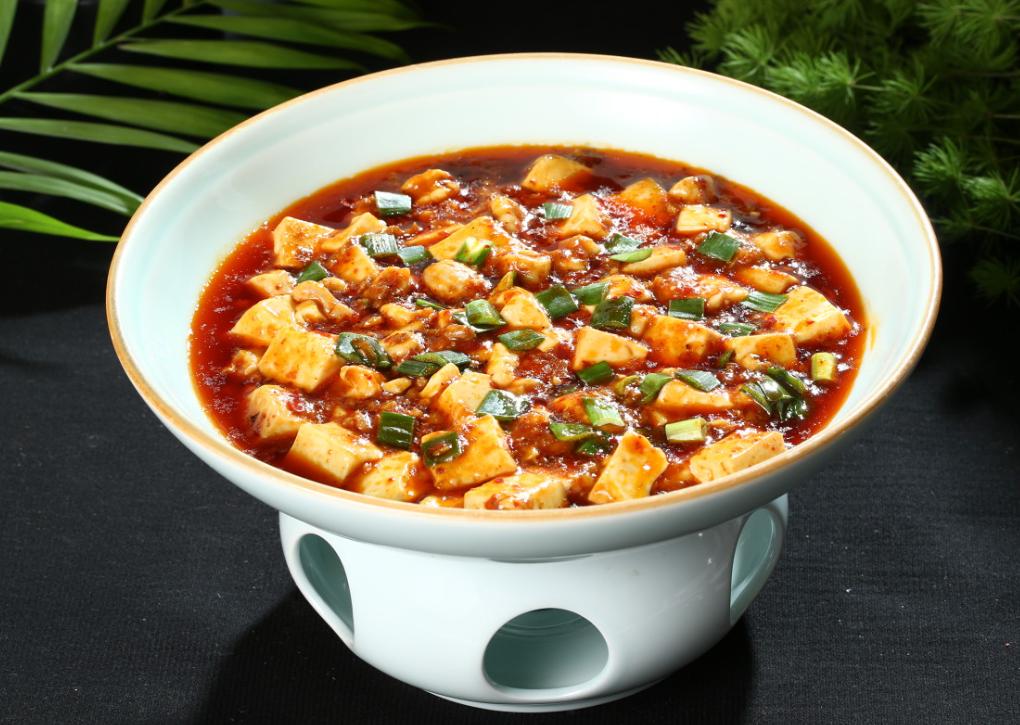 2026年的今天，不管是城市里的川菜馆，还是普通家庭的餐桌，麻婆豆腐都是很常见的