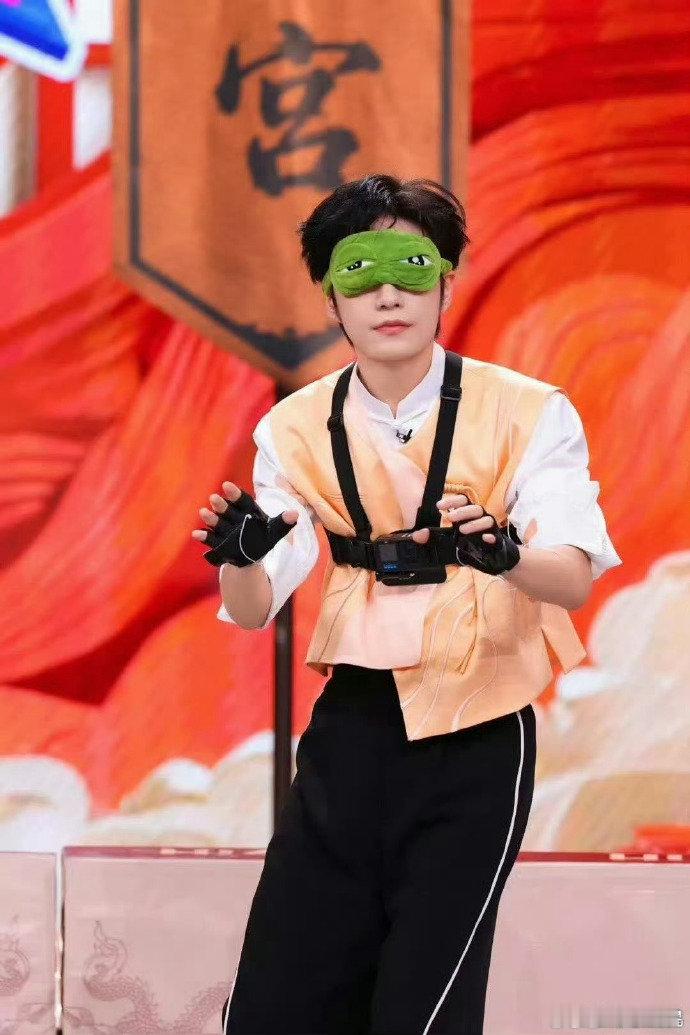 你好星期六全员方言拜年 好六这波操作太懂年味了！全员方言拜年，南腔北调的祝福里全