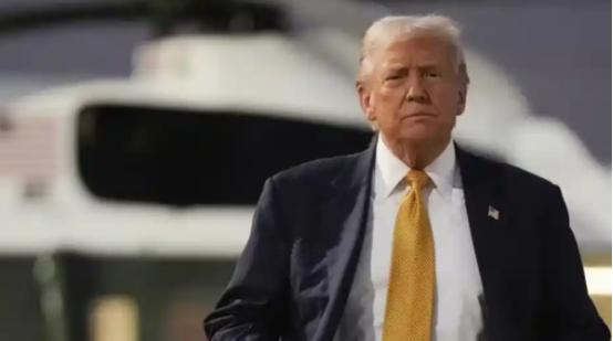 有人问特朗普美伊战争啥时候能停，他拍着胸脯就说：“我觉得快了，已经离结束不远了！