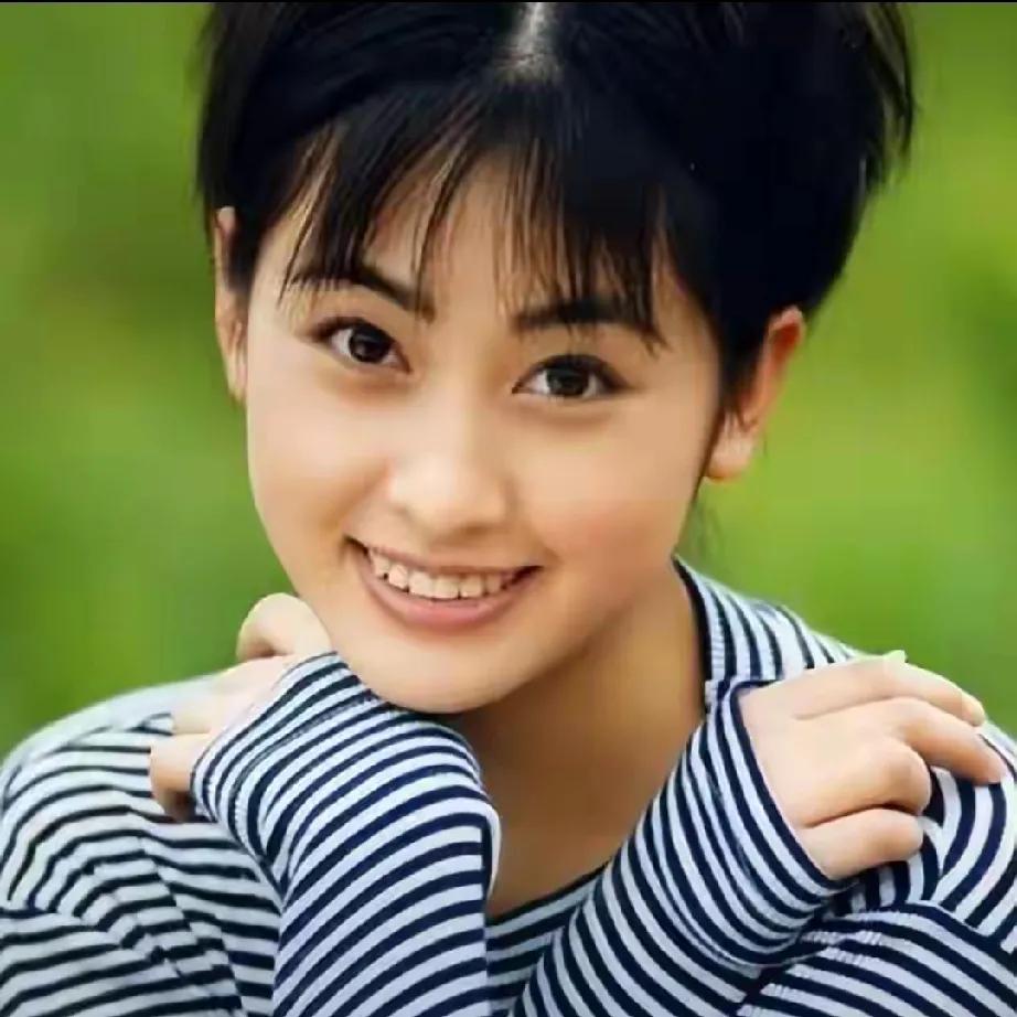 “回族第一美女”王雅琦，11岁主演电影，14岁古装剧惊艳众人，本星途璀璨。却为张