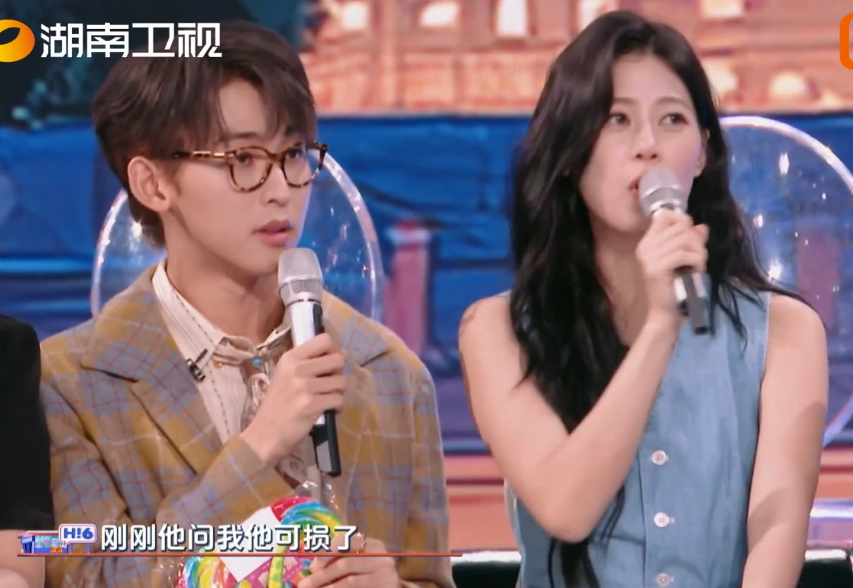 唐九洲赵昭仪势均力敌的两张嘴唐九洲赵昭仪斗嘴太绝了！问给孟子义何与棒棒糖，昭昭纠
