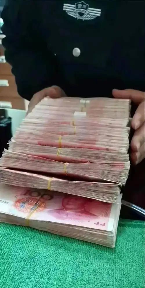 婚前大手笔！湖南常德一位父亲，转给儿子 20 万元用来买车，小两口也如愿步入婚姻