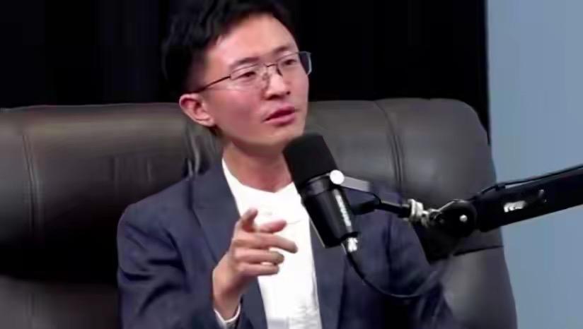 赖清德憋在岛内出不去，美国放狠话也没用！侯汉廷这番话亮了

赖清德最近很郁闷。原