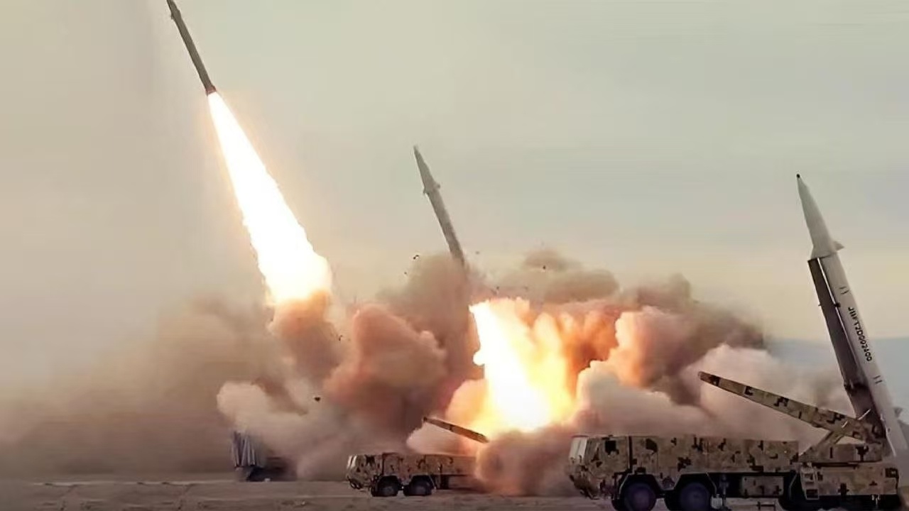 伊朗革命卫队司令高级顾问在接受《阿拉伯新报》采访时表示：美国和犹太复国主义实体发