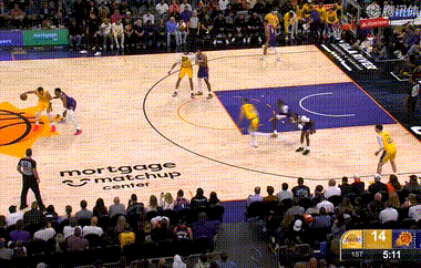 东契奇开局完美的4中4拿下10分湖人vs太阳