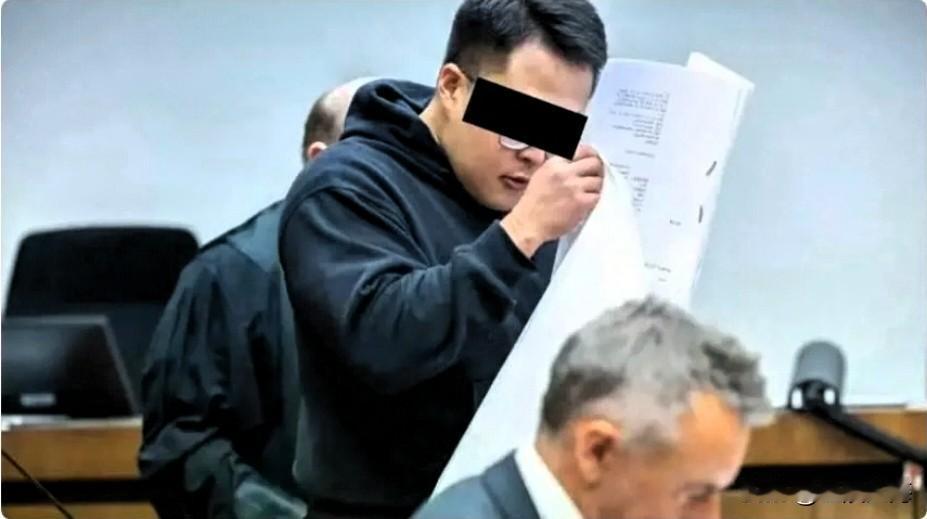 今天刷到这个留德硕士的案子，真的后背直接凉透。
 
28岁，德国机器人学硕士，前