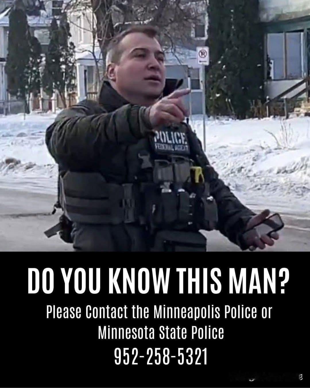 这位美国移民局官员乔纳森·罗斯注定要成为美国历史上一个大事件中的关键人物。1月7