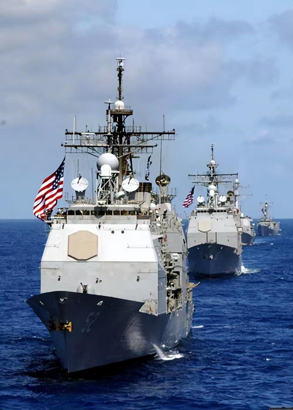 中国海军强势“围观”美日菲军演 美日菲搞万人“肩并肩”演习，妄图搅乱南海局势。美